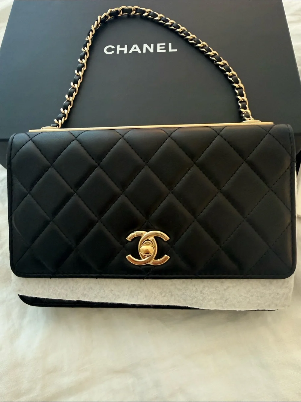 Chanel Lambskin Quilted Trendy CC Wallet On Chain WOC Black - Picture 2 of 16